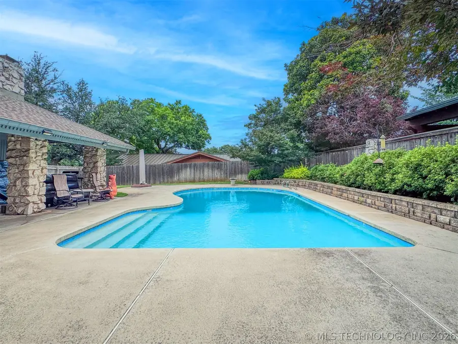 6415 S Knoxville Avenue, Tulsa, OK 74136 - #2
