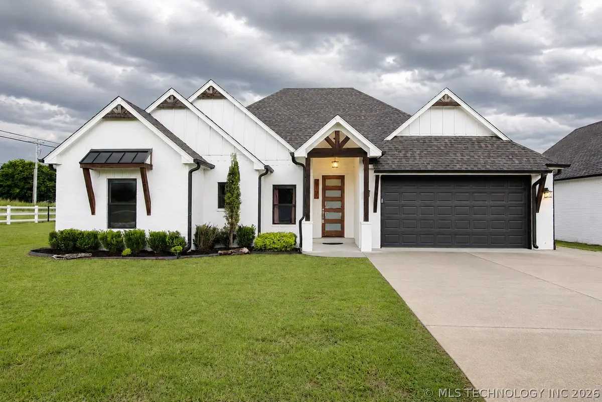 16107 S 251st East Avenue, Coweta, OK 74429 - #1