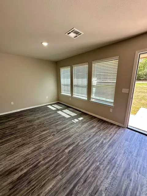 416 W Curtis Avenue, Calera, OK 74730 - #2