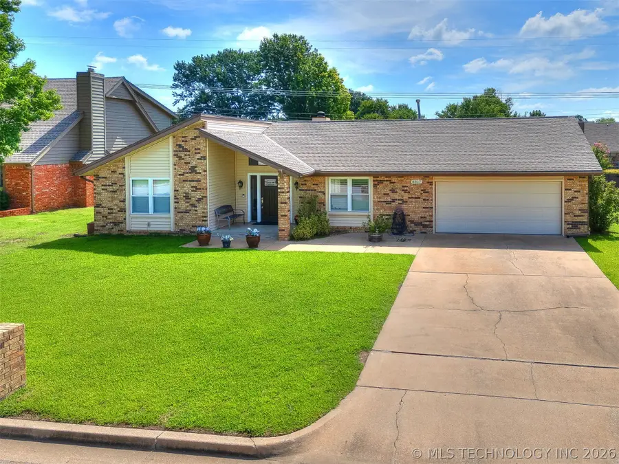 8817 S 72nd East Avenue, Tulsa, OK 74133 - #3