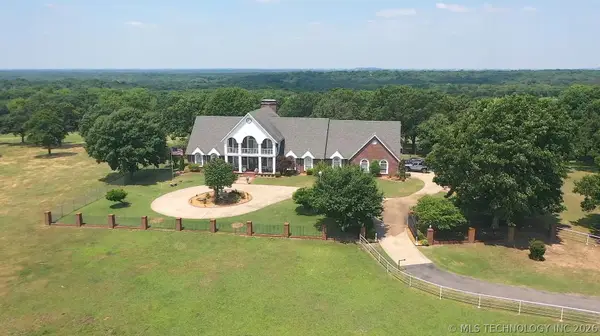 66235 S 320th Road, Chouteau, OK 74337