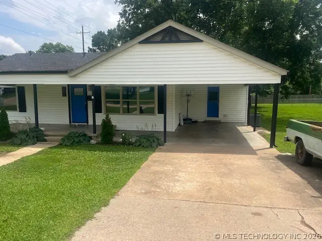 820 E Polk Avenue, McAlester, OK 74501 - #2