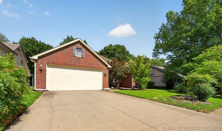 7909 S Juniper Avenue, Broken Arrow, OK 74011 - #2