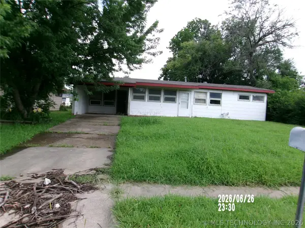423 Lahoma Drive, Bartlesville, OK 74003