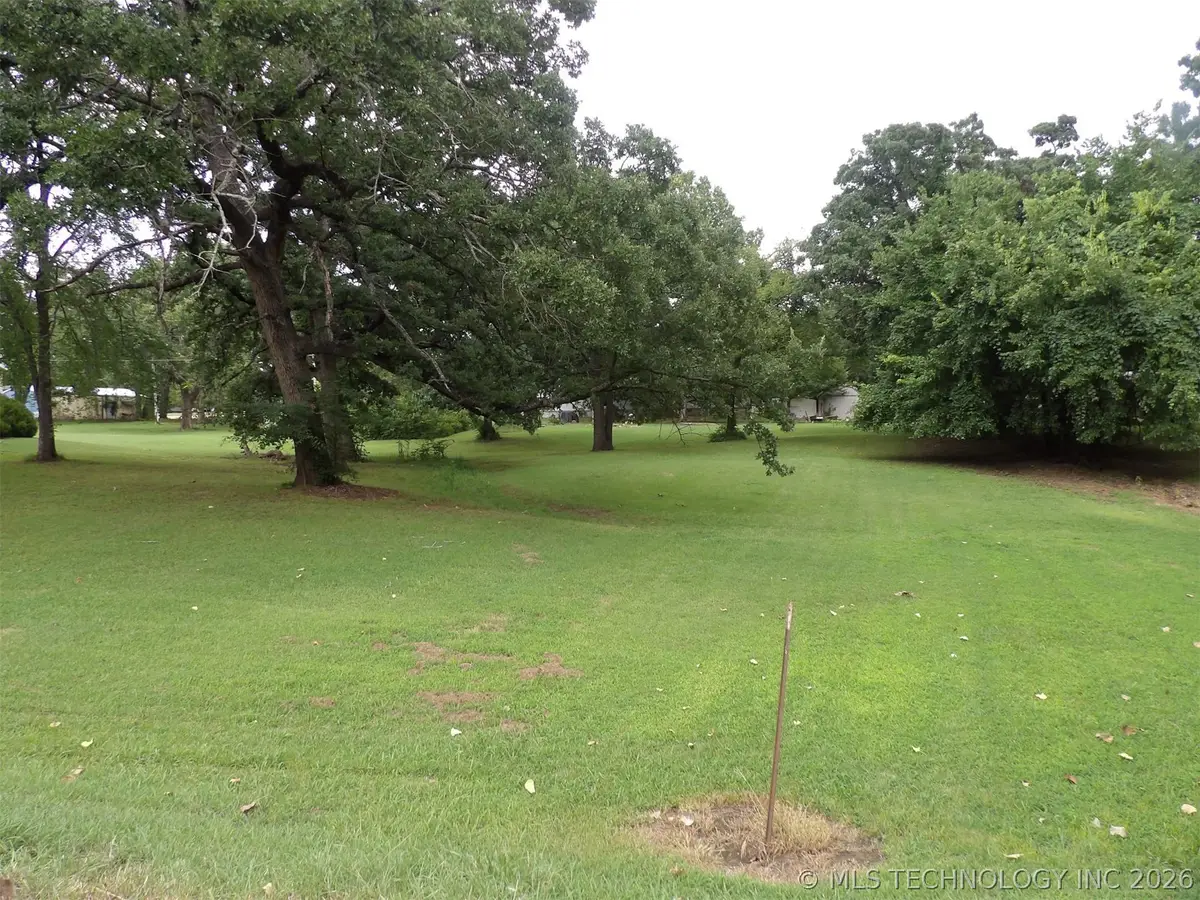 1720 Wildwood, Kingston, OK 73439 - #1