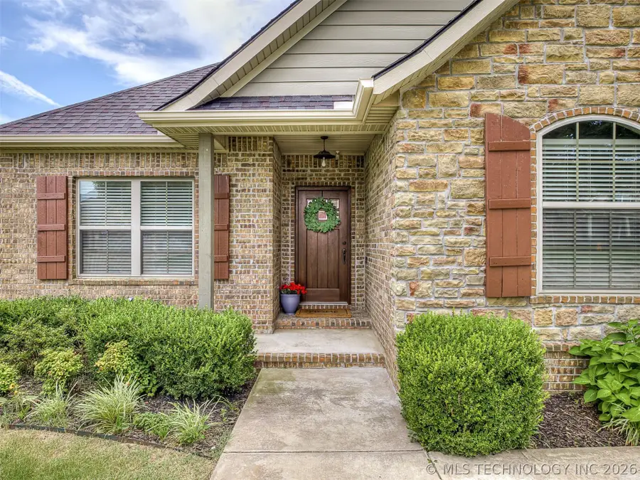 5507 Nottingham Place, Bartlesville, OK 74006 - #3