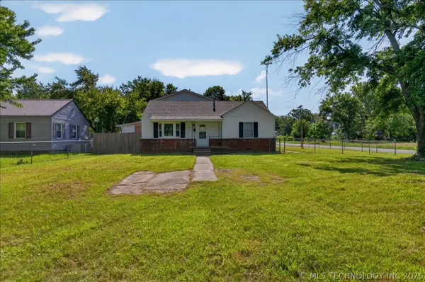 349 S Sycamore Street, Nowata, OK 74048