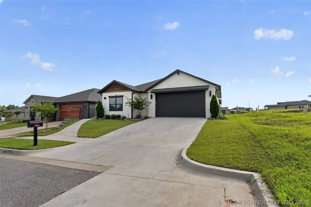 2042 E 130th Street S, Jenks, OK 74037 - #1