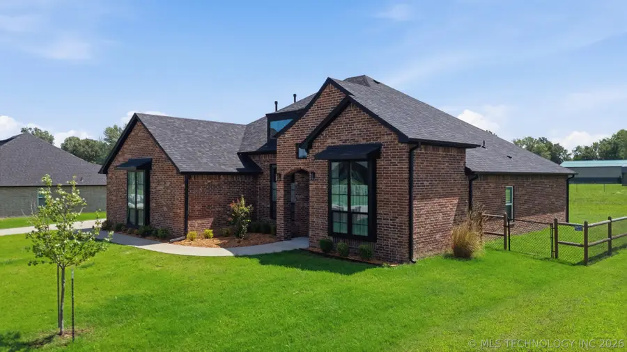 817 N 24th Street, Collinsville, OK 74021 - #2