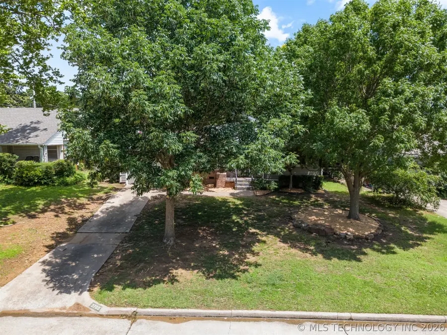 3709 E 24th Street, Tulsa, OK 74114 - #3