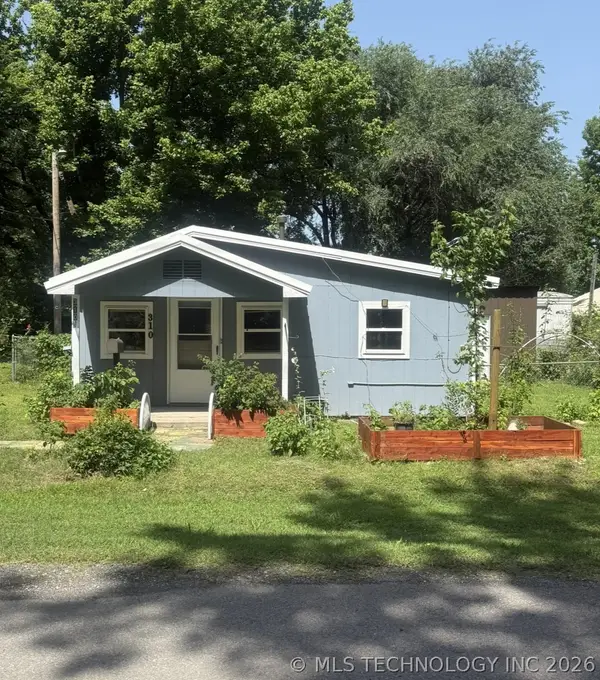 310 S Cherokee, Stilwell, OK 74960