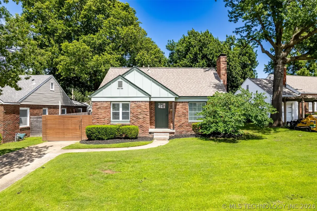 1713 S Columbia Place, Tulsa, OK 74104 - #1