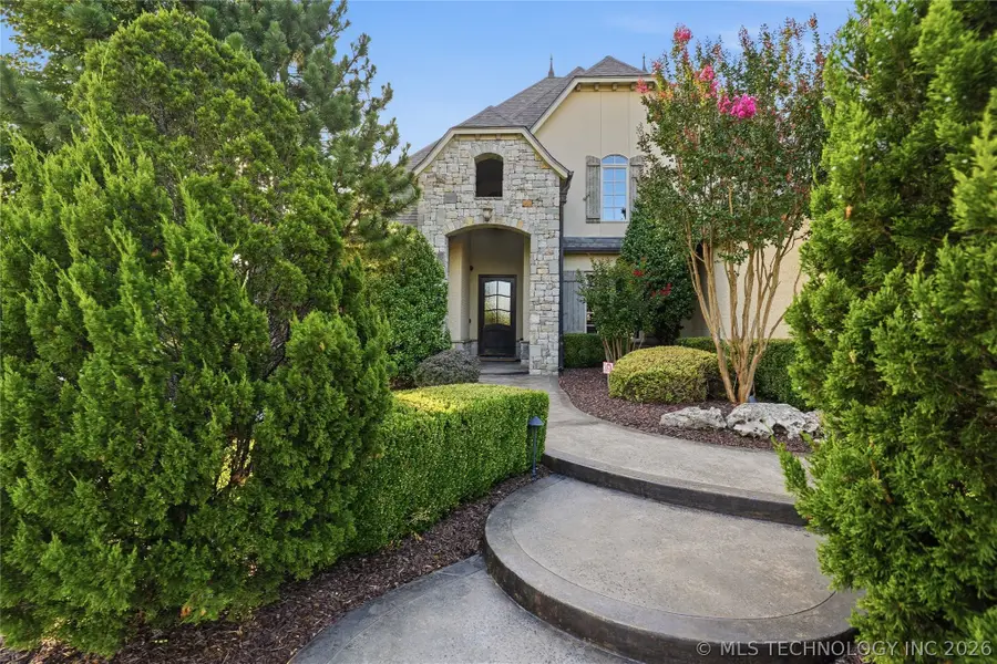 8001 S Galveston Court, Tulsa, OK 74132 - #2