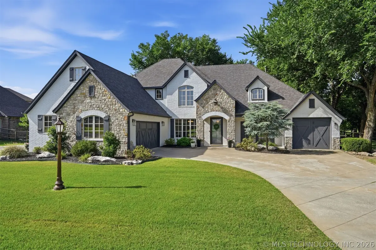 18940 E Twin Creeks Drive, Owasso, OK 74055 - #1