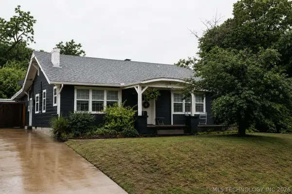 2234 E 12th Place, Tulsa, OK 74104