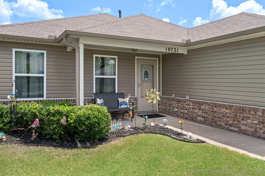 10721 N 100th East Avenue, Owasso, OK 74055 - #3