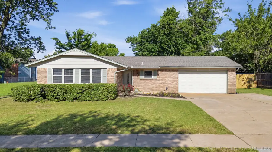 1404 N Cedar Street, Owasso, OK 74055 - #2