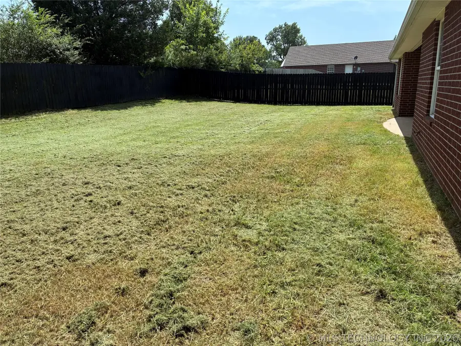 2101 W 27th Street, Muskogee, OK 74401 - #3