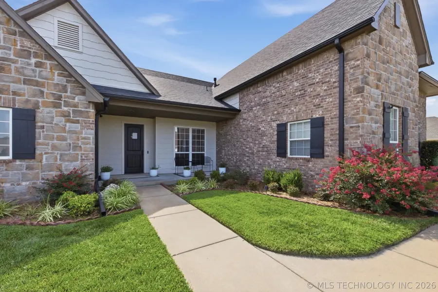 1012 Terri Drive, Bartlesville, OK 74006 - #2