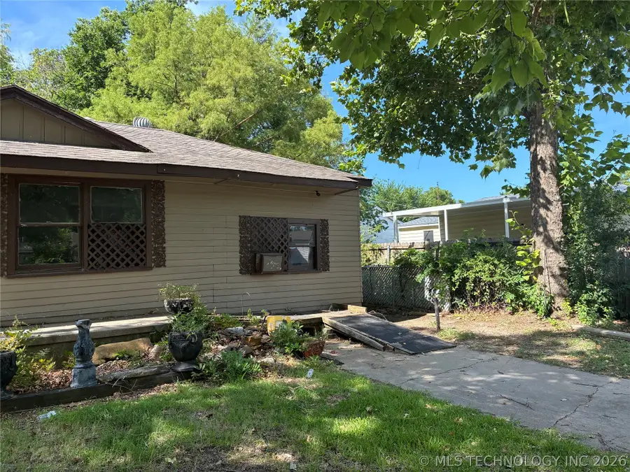 422 Ash Street, Ardmore, OK 73401 - #3