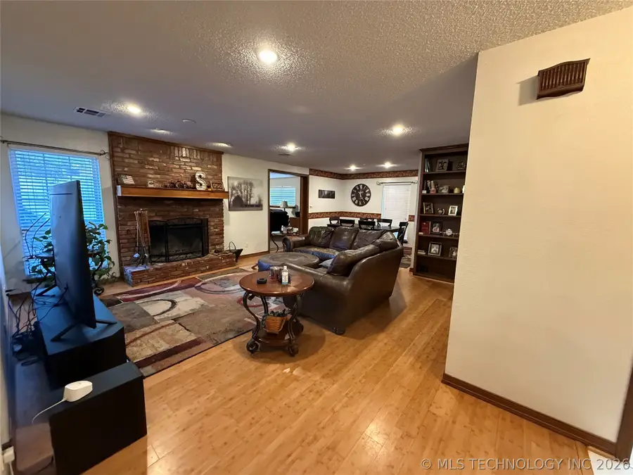 2706 Brookside Circle, McAlester, OK 74501 - #2