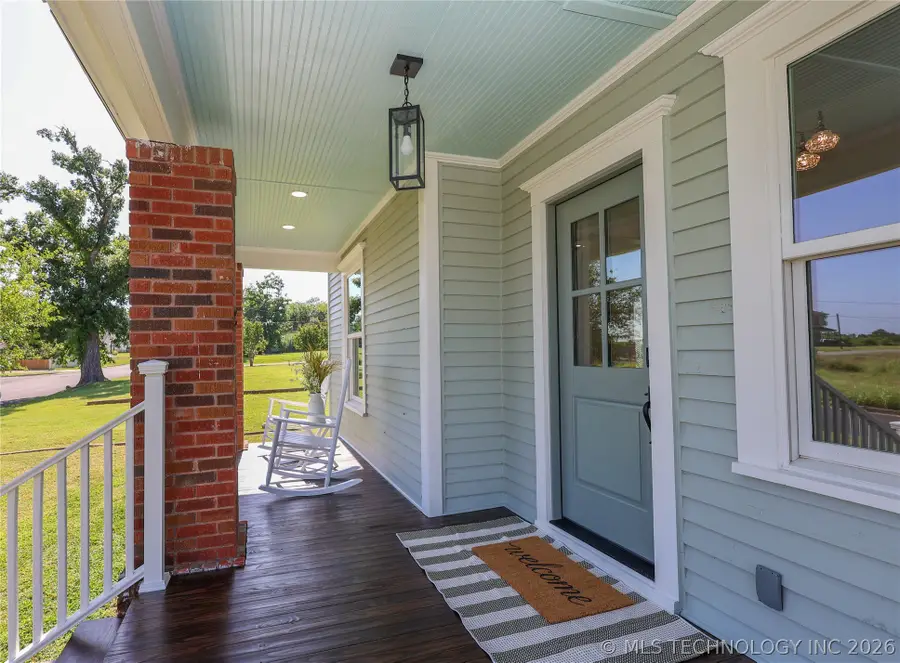 11 E Tahlequah, Sulphur, OK 73086 - #2