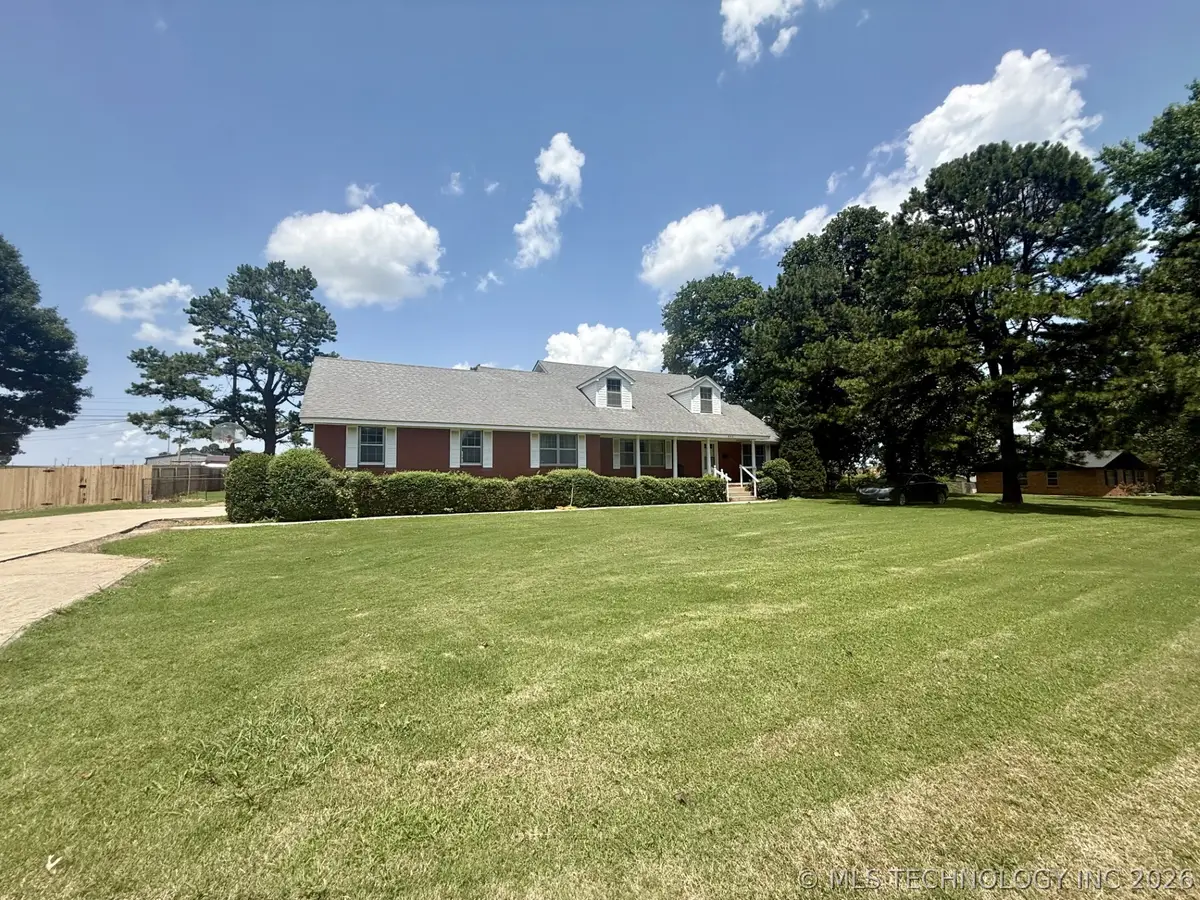 802 W Downing Street, Tahlequah, OK 74464 - #1