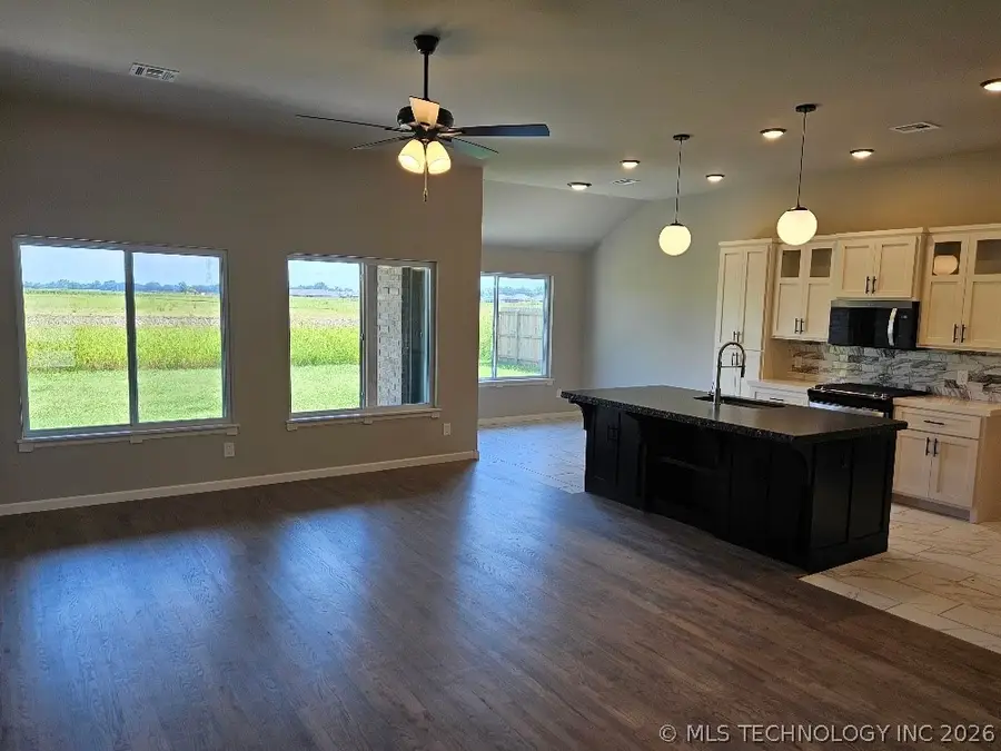 10320 E 132nd Street S, Bixby, OK 74008 - #3