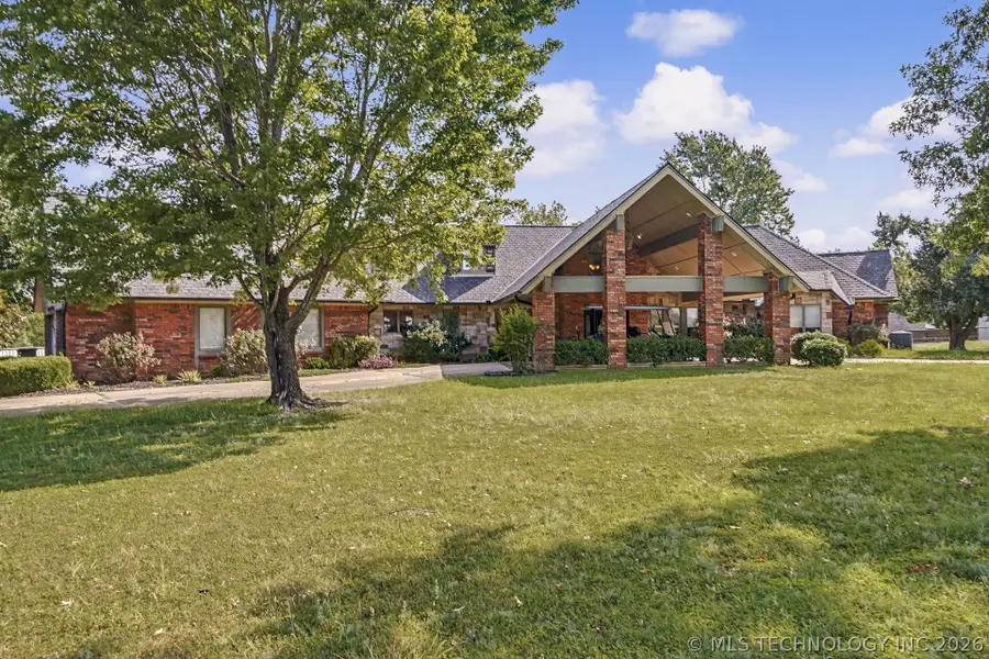 2200 W Blue Starr Drive, Claremore, OK 74017 - #2