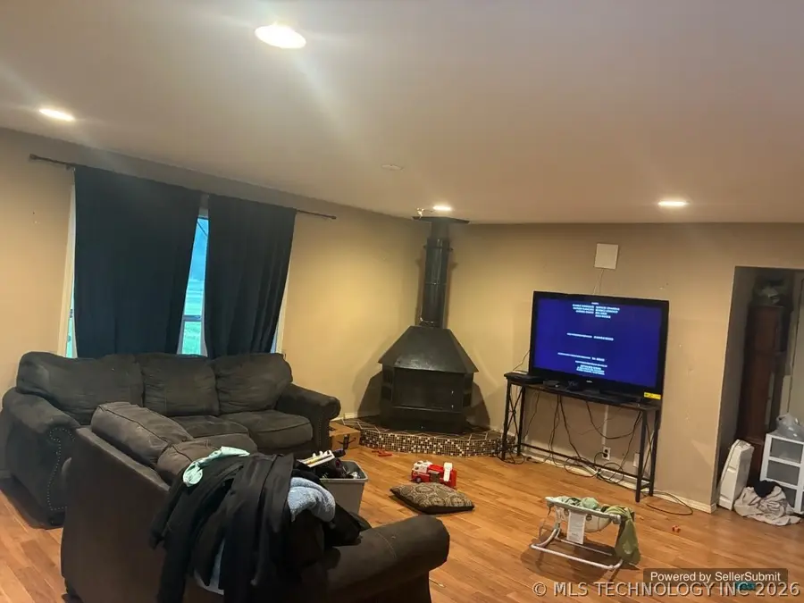 151 E 4th, Durant, OK 74701 - #2