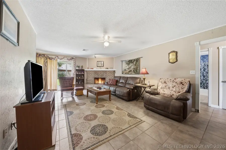 420 W Austin Street, Broken Arrow, OK 74011 - #3