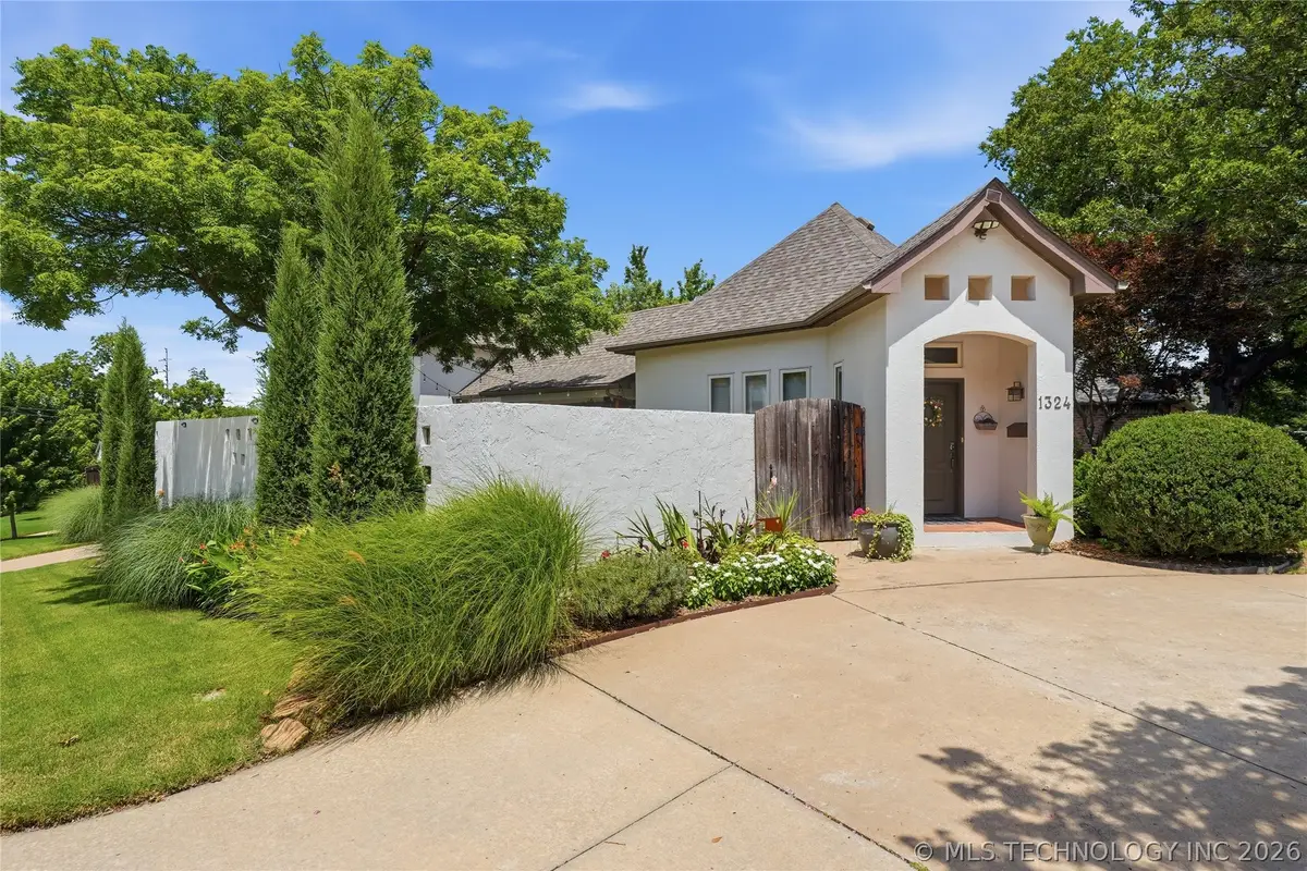 1324 S Galveston Avenue, Tulsa, OK 74127 - #1