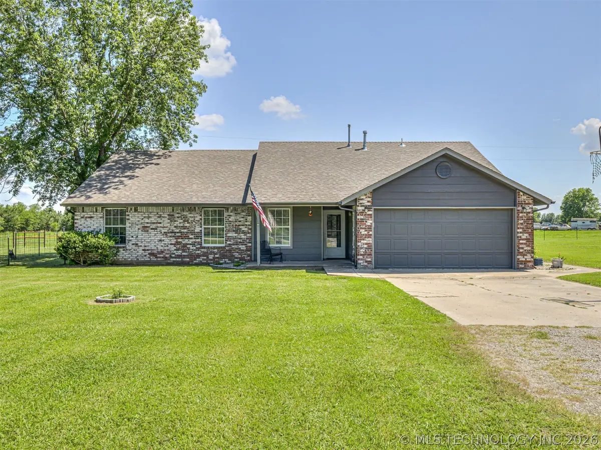 1240 E 163rd Street N, Skiatook, OK 74070 - #1