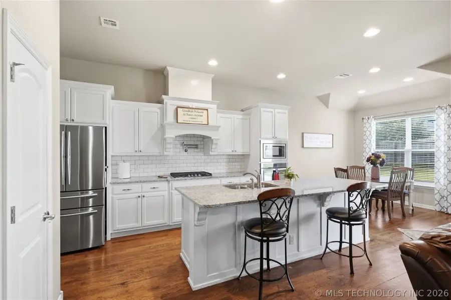 138 W 130th Street S, Jenks, OK 74037 - #2