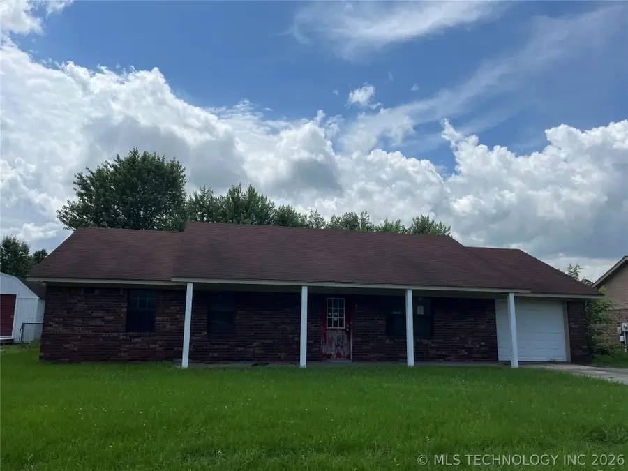 311 David Walker Lane, Stigler, OK 74462 - #3