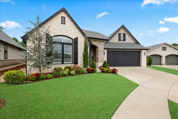 1105 W 84th Street, Tulsa, OK 74132