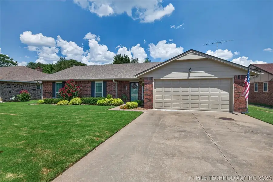 1918 Stonehenge Drive, Bartlesville, OK 74006 - #3