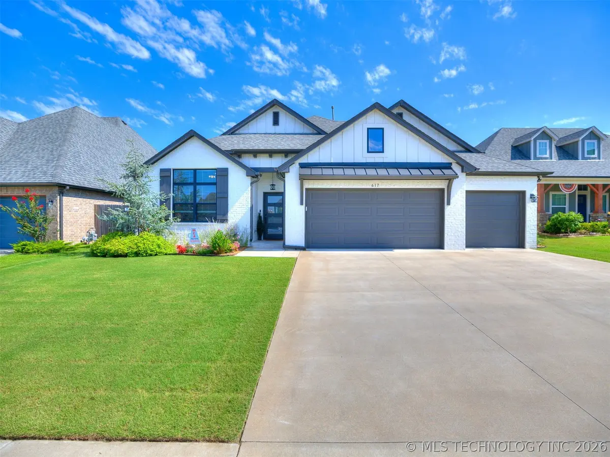 617 E 125th Place S, Jenks, OK 74037 - #1