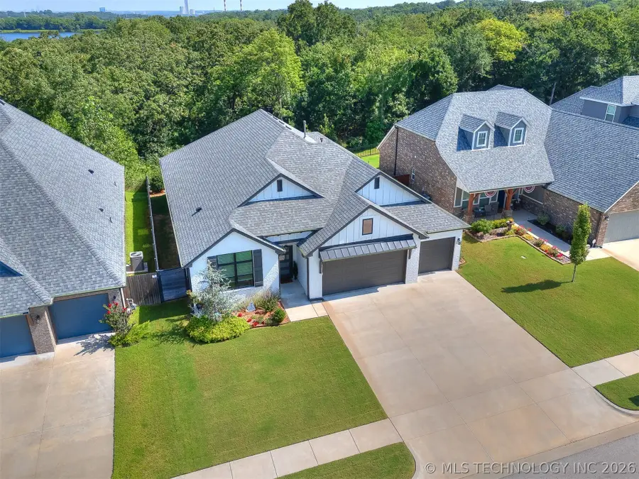 617 E 125th Place S, Jenks, OK 74037 - #2