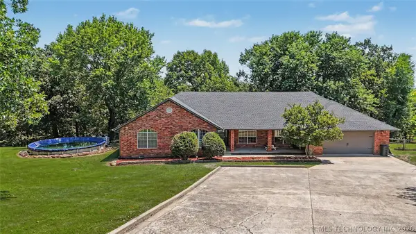 17094 W 795 Road, Tahlequah, OK 74464