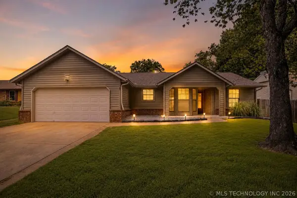 1316 W Hot Springs Place, Broken Arrow, OK 74011