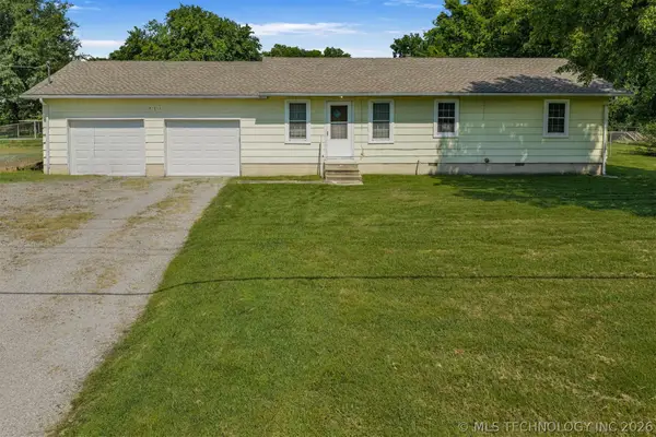 715 N Division Street, Coweta, OK 74429