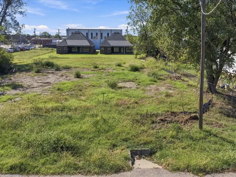 210 W 1st Street, Owasso, OK 74055 - #3