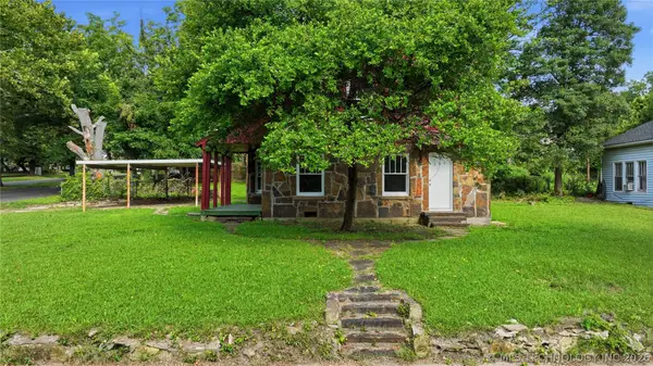 227 S 11th Street, Muskogee, OK 74401