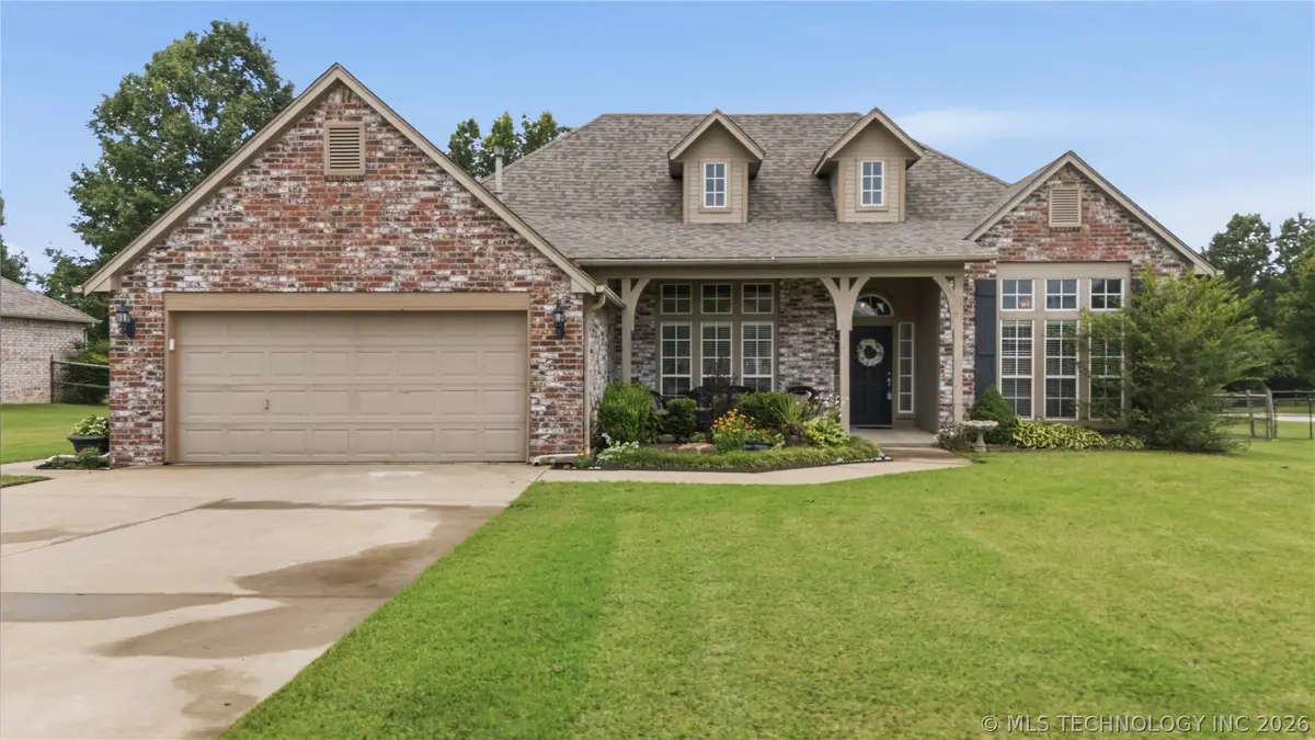 156 E Golden Rod Street, Skiatook, OK 74070 - #1