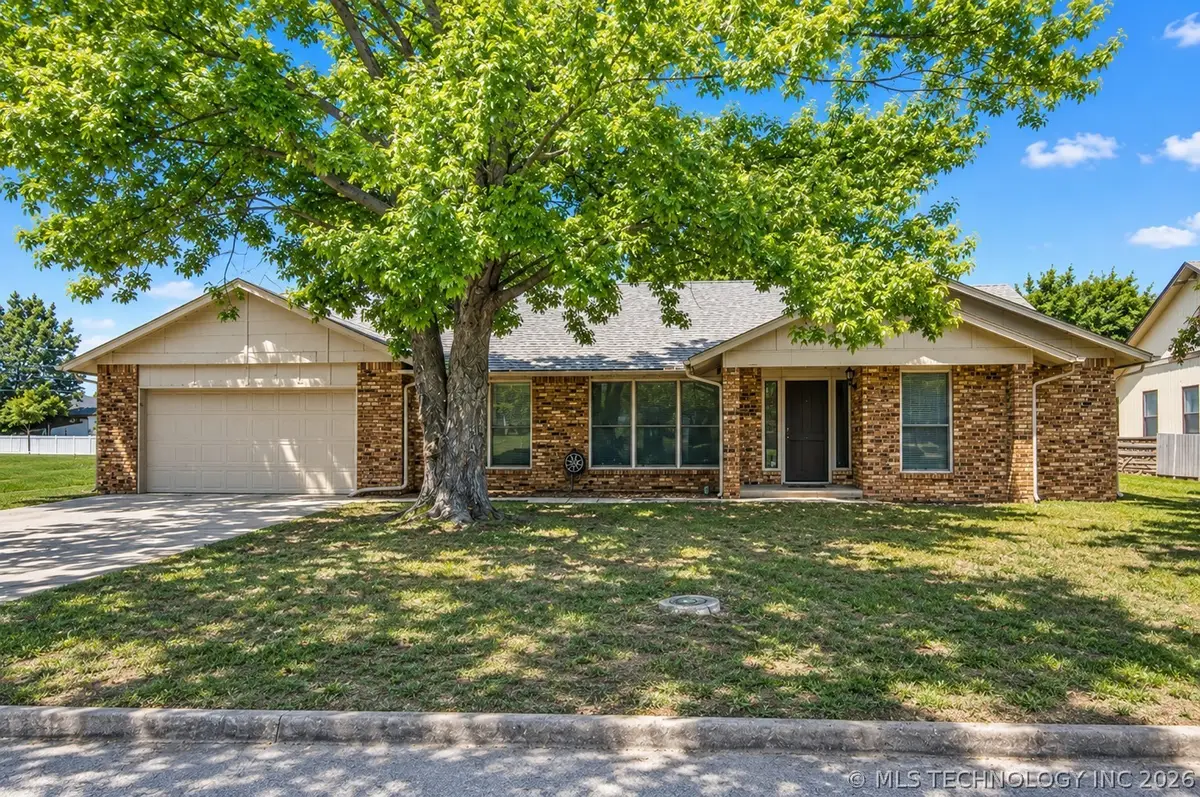 11712 S 98th East Avenue, Bixby, OK 74008 - #1