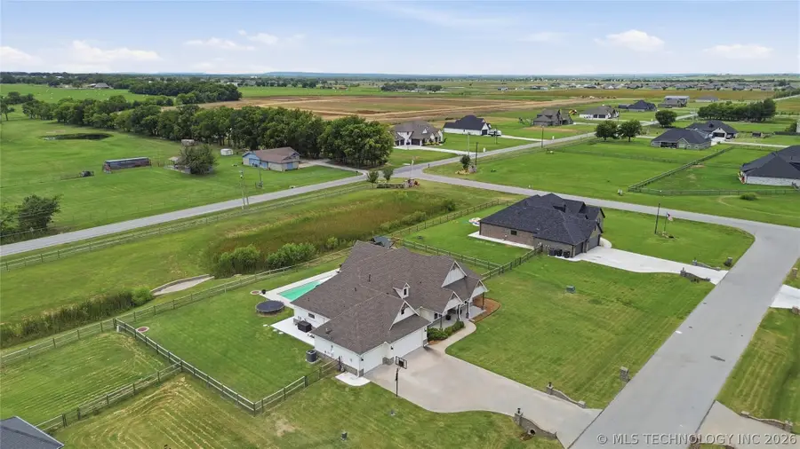 7114 E 136th Place, Collinsville, OK 74021 - #2