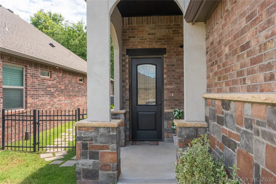 3632 S Redwood Drive, Broken Arrow, OK 74011 - #3