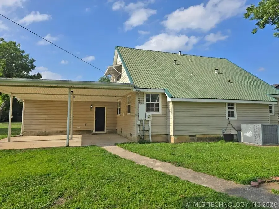 654 12th Avenue Nw, Ardmore, OK 73401 - #2