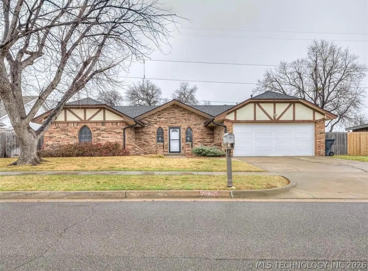 7225 Skylark Lane, Oklahoma City, OK 73162 - #1